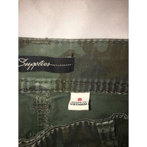 Supplies Women’s Green Capris Pants Camo Gorpcore Cabincore Cosplay Size 8 Boho - Picture 7 of 13